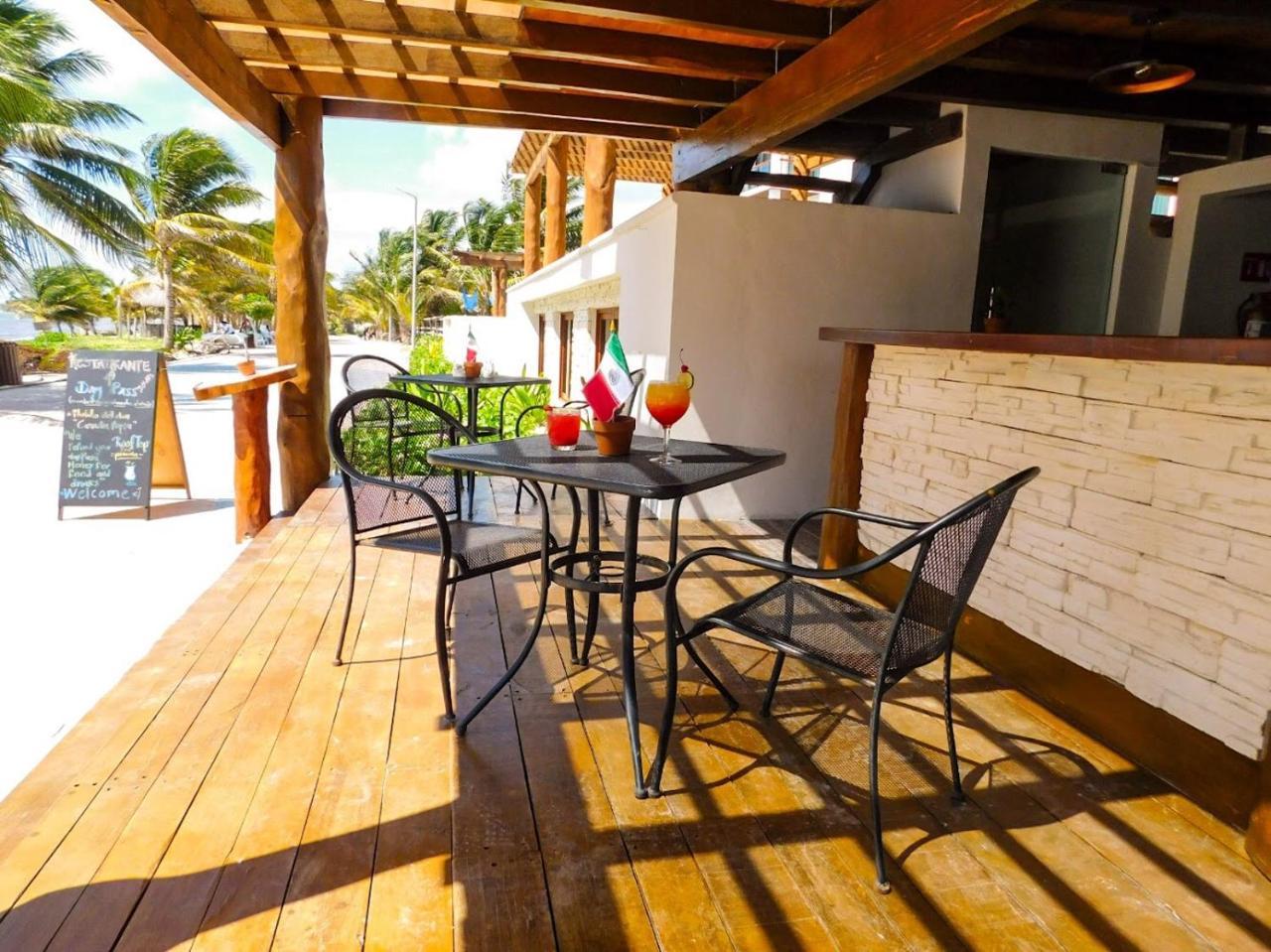 Aquastar By Rt Vacation Rentals Mahahual Exterior foto