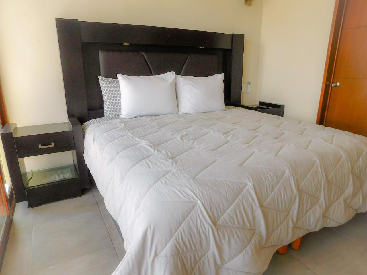 Aquastar By Rt Vacation Rentals Mahahual Exterior foto